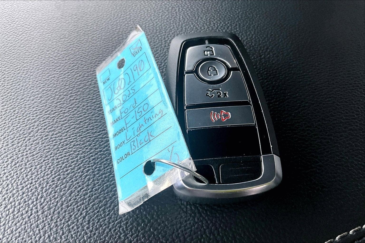 2025 Ford F-150 Lightning XLT PRO POWER