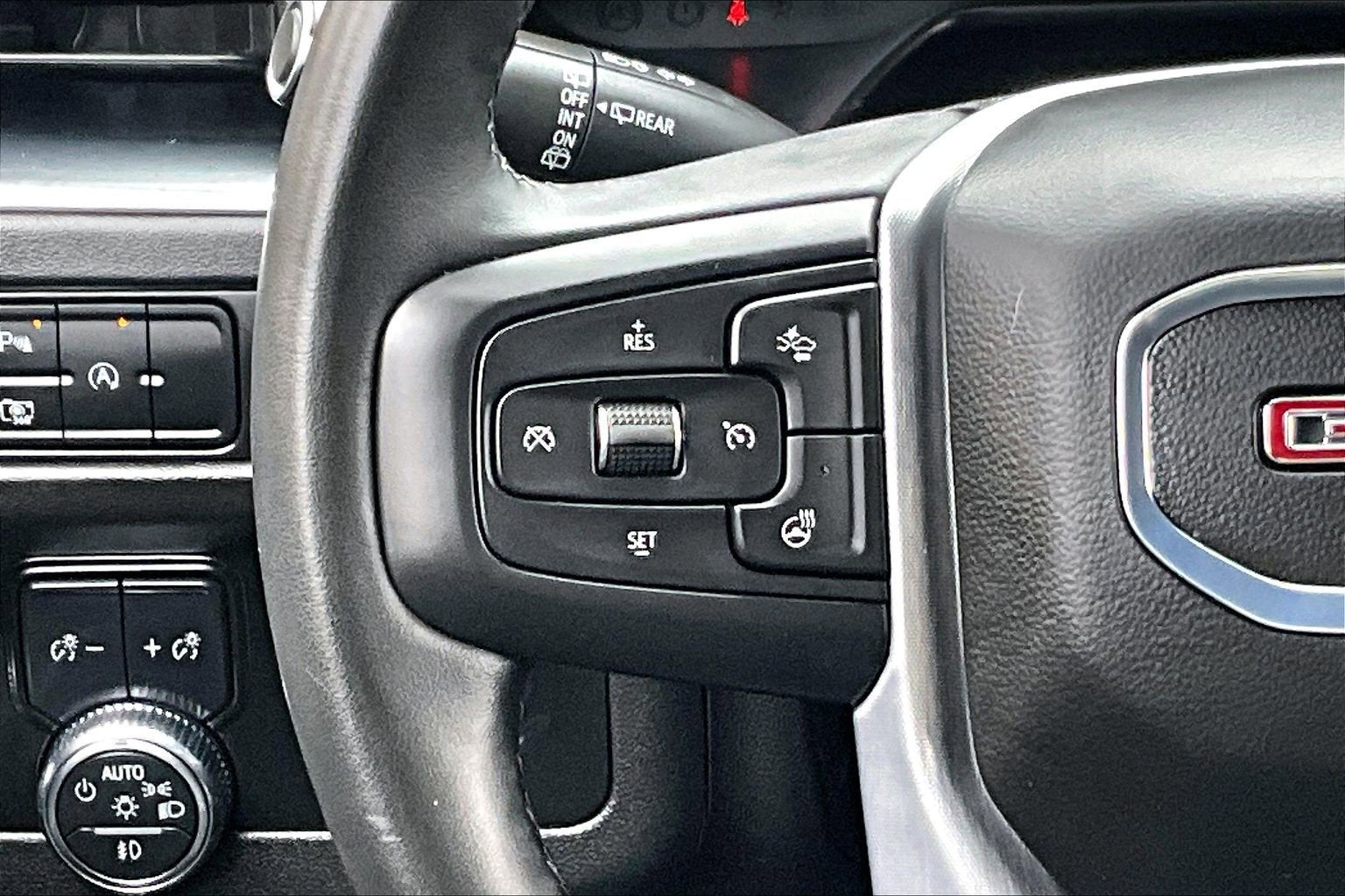 2024 GMC Yukon XL SLT