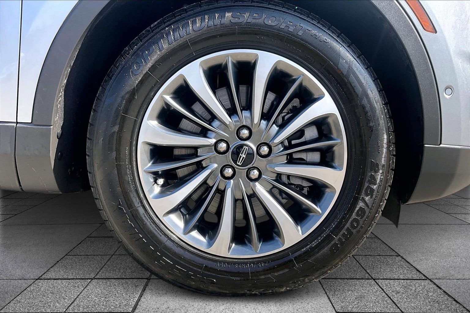 2021 Lincoln Nautilus Reserve