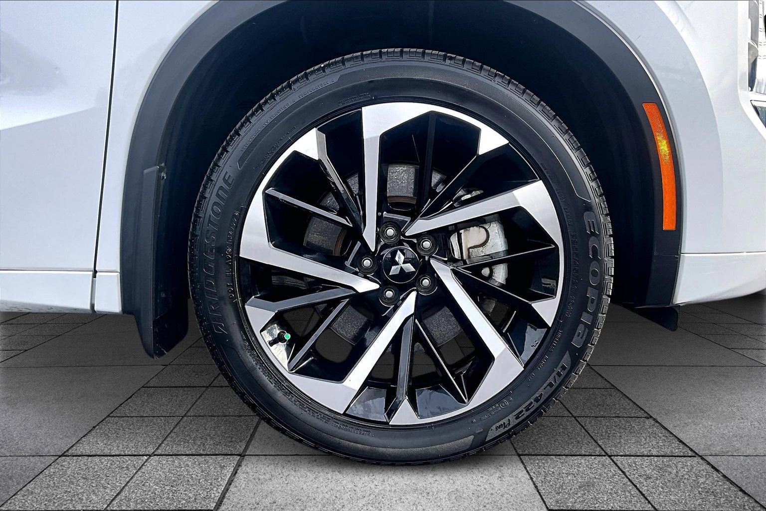 2023 Mitsubishi Outlander SEL