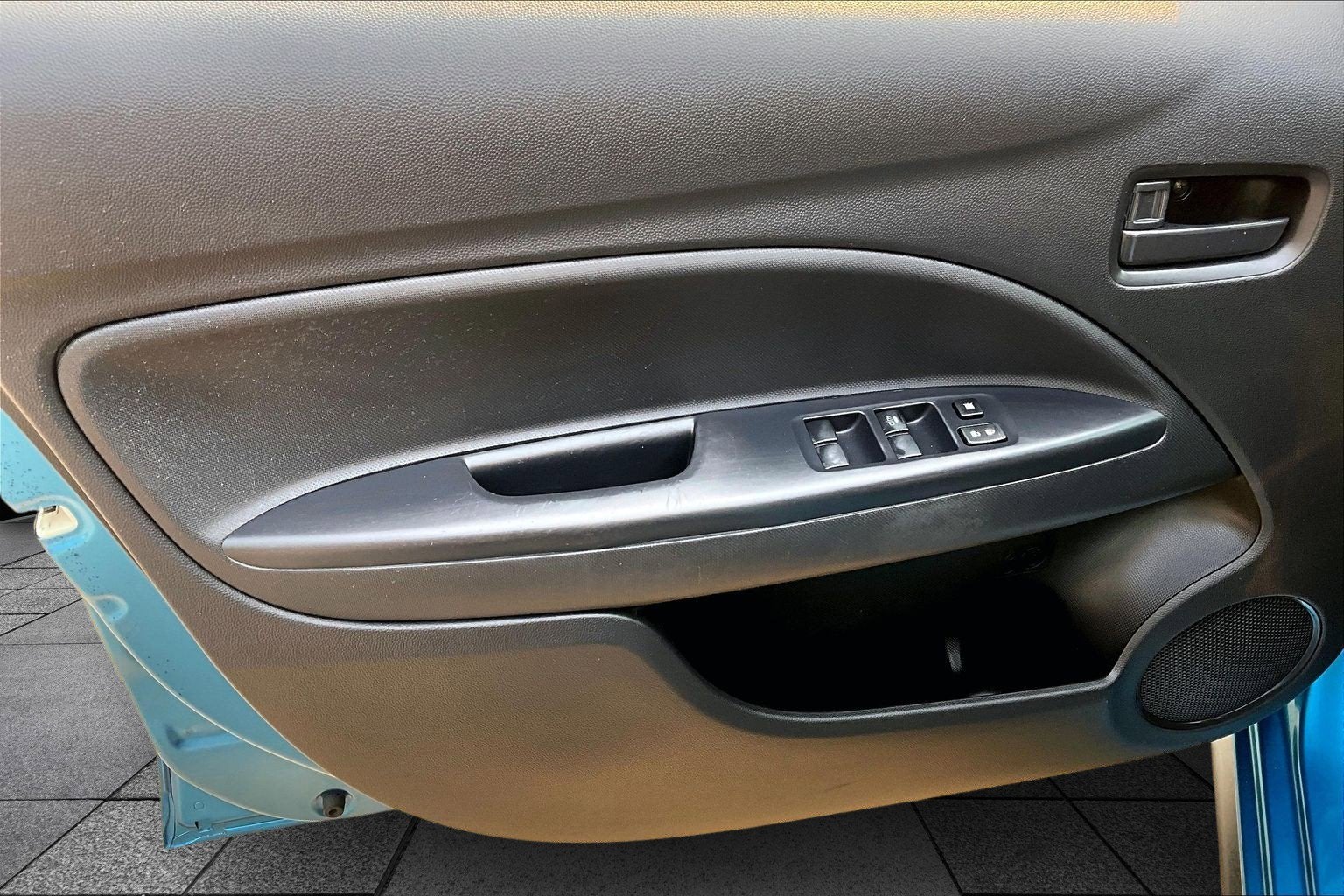 2019 Mitsubishi Mirage ES