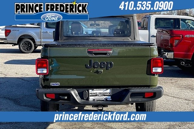 2023 Jeep Gladiator Sport