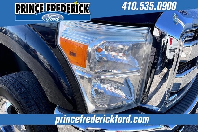 2013 Ford Super Duty F-350 DRW Lariat