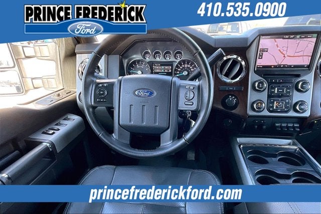 2013 Ford Super Duty F-350 DRW Lariat