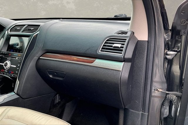 2017 Ford Explorer Platinum
