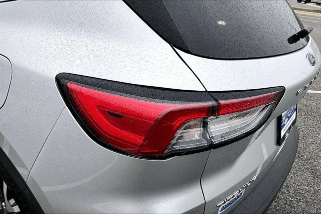 2020 Ford Escape Titanium Hybrid
