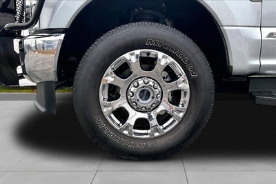 2022 Ford Super Duty F-350 SRW LARIAT