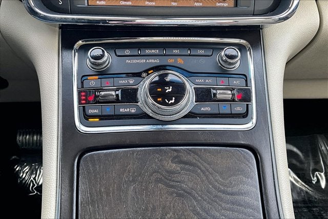 2019 Lincoln Continental Select