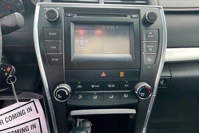 2017 Toyota Camry SE