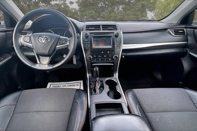 2017 Toyota Camry SE