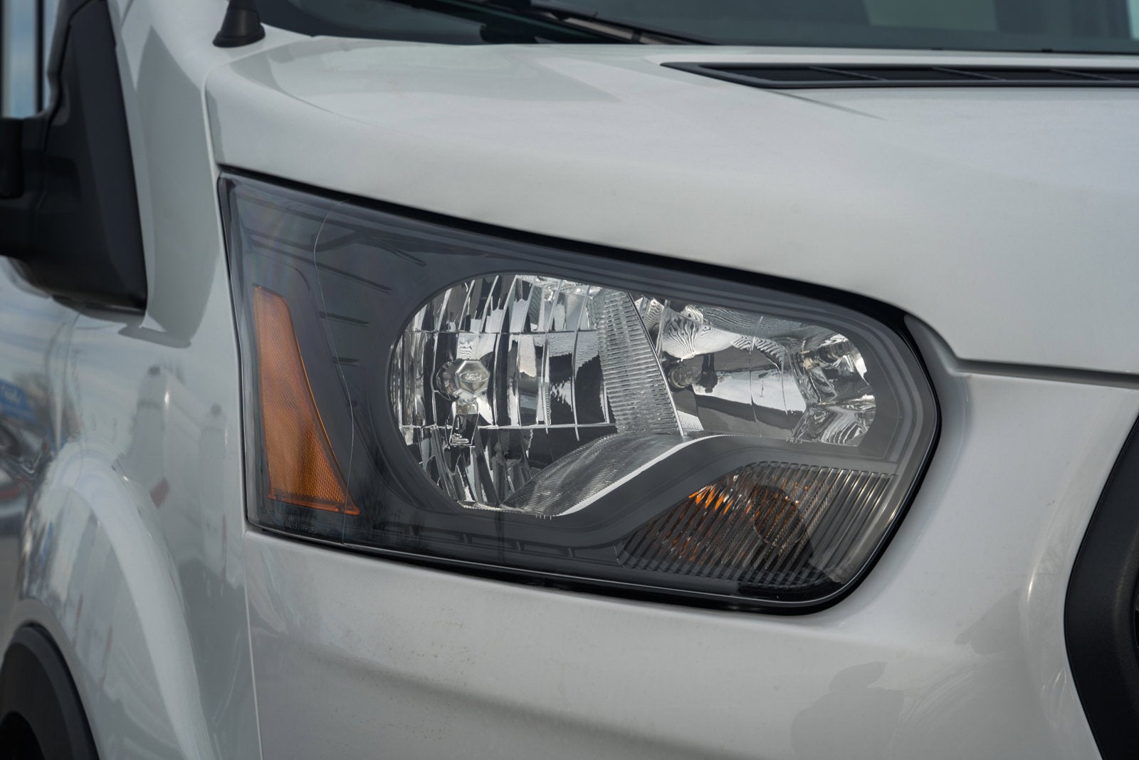 2026 Ford Transit Passenger Wagon XL