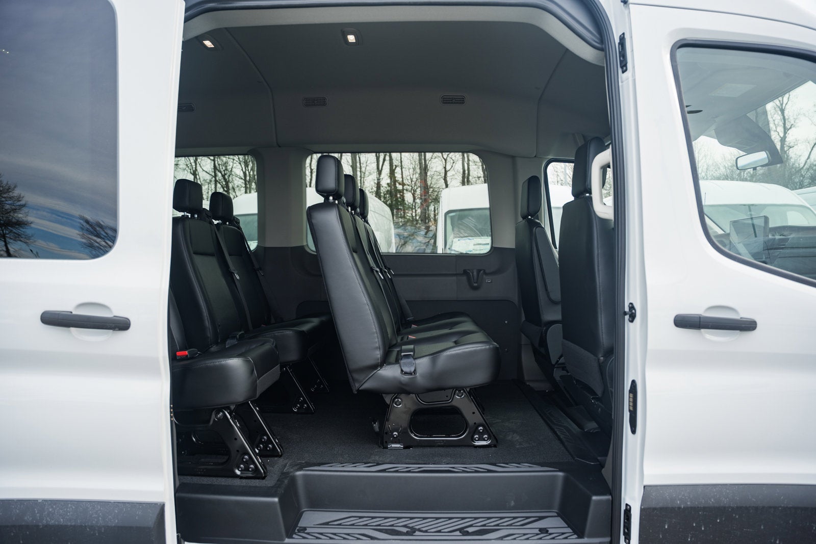 2026 Ford Transit Passenger Wagon XL
