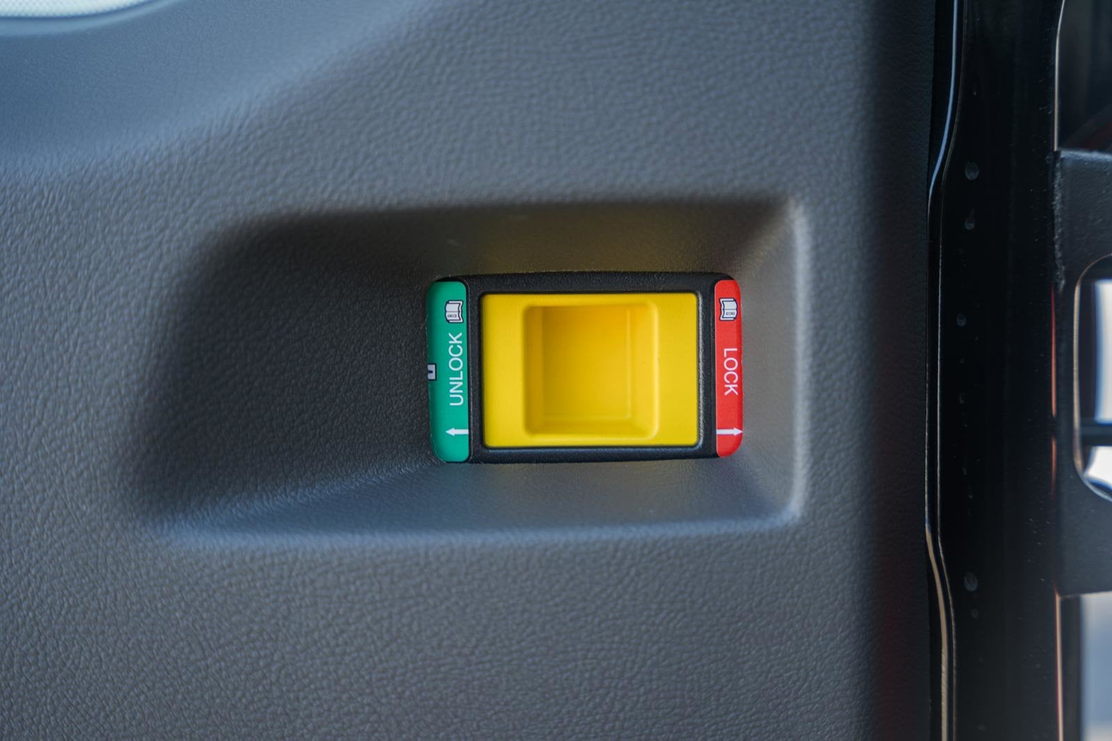 2026 Ford Transit Passenger Wagon XLT