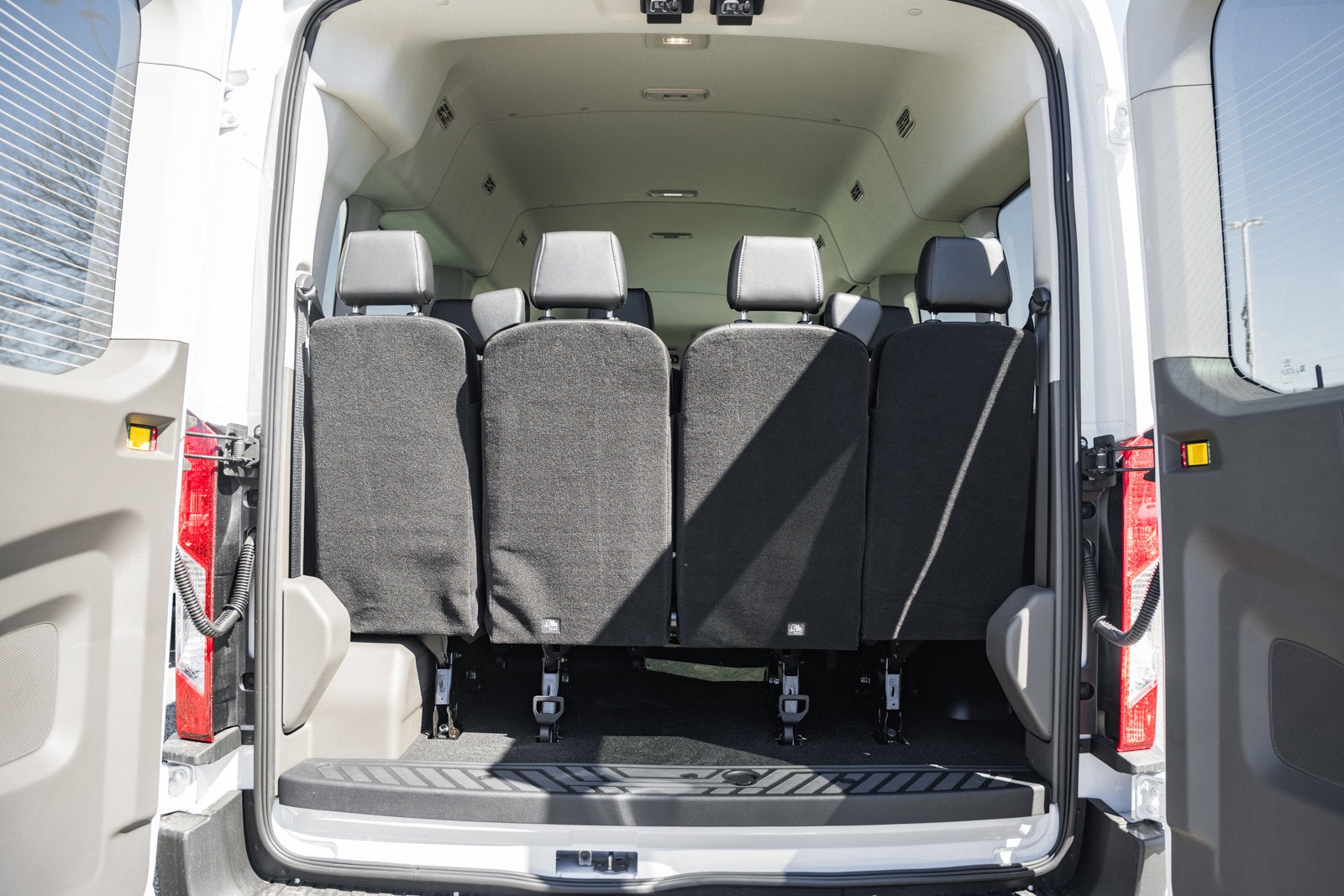 2026 Ford Transit Passenger Wagon XL