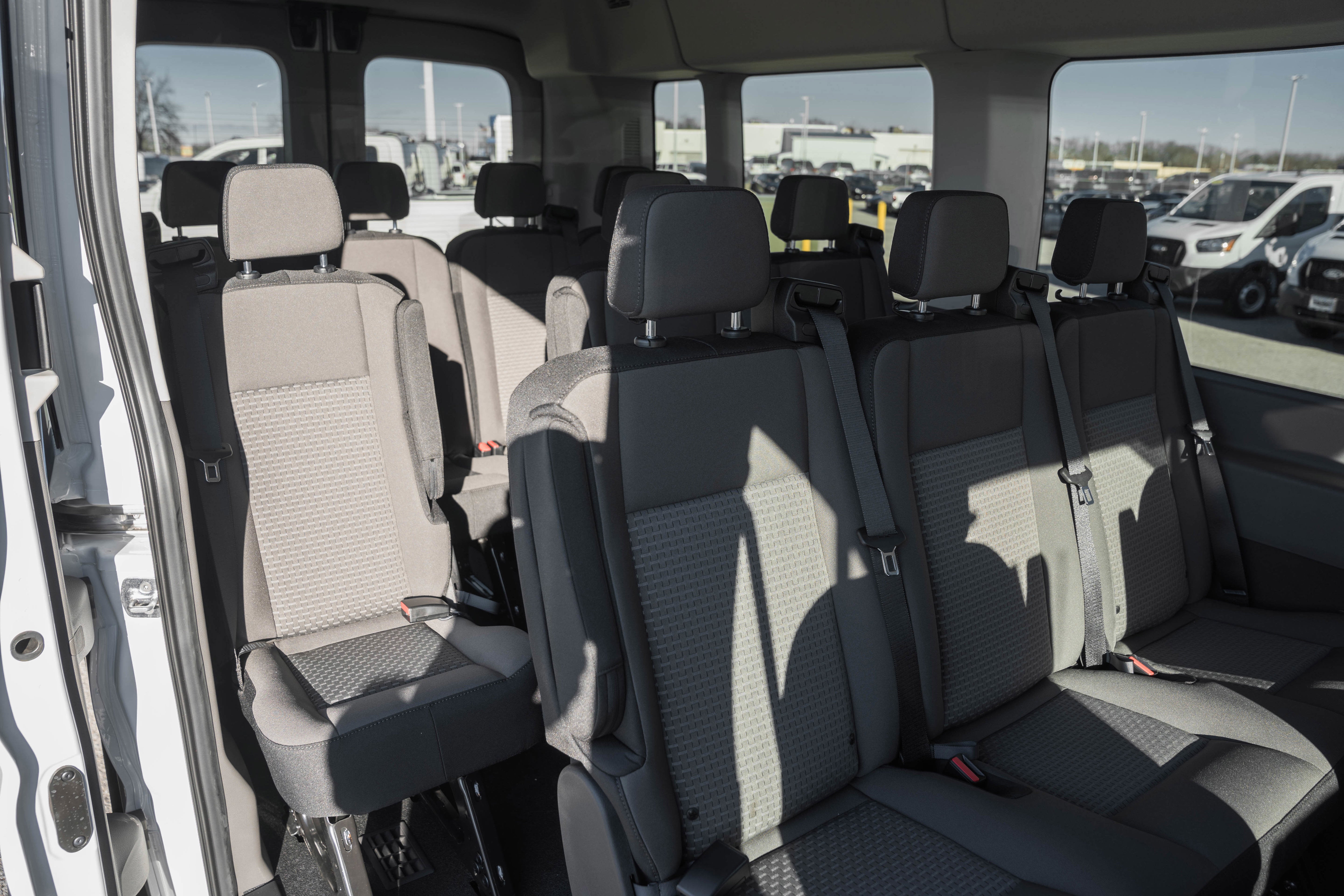 2026 Ford Transit Passenger Wagon XLT