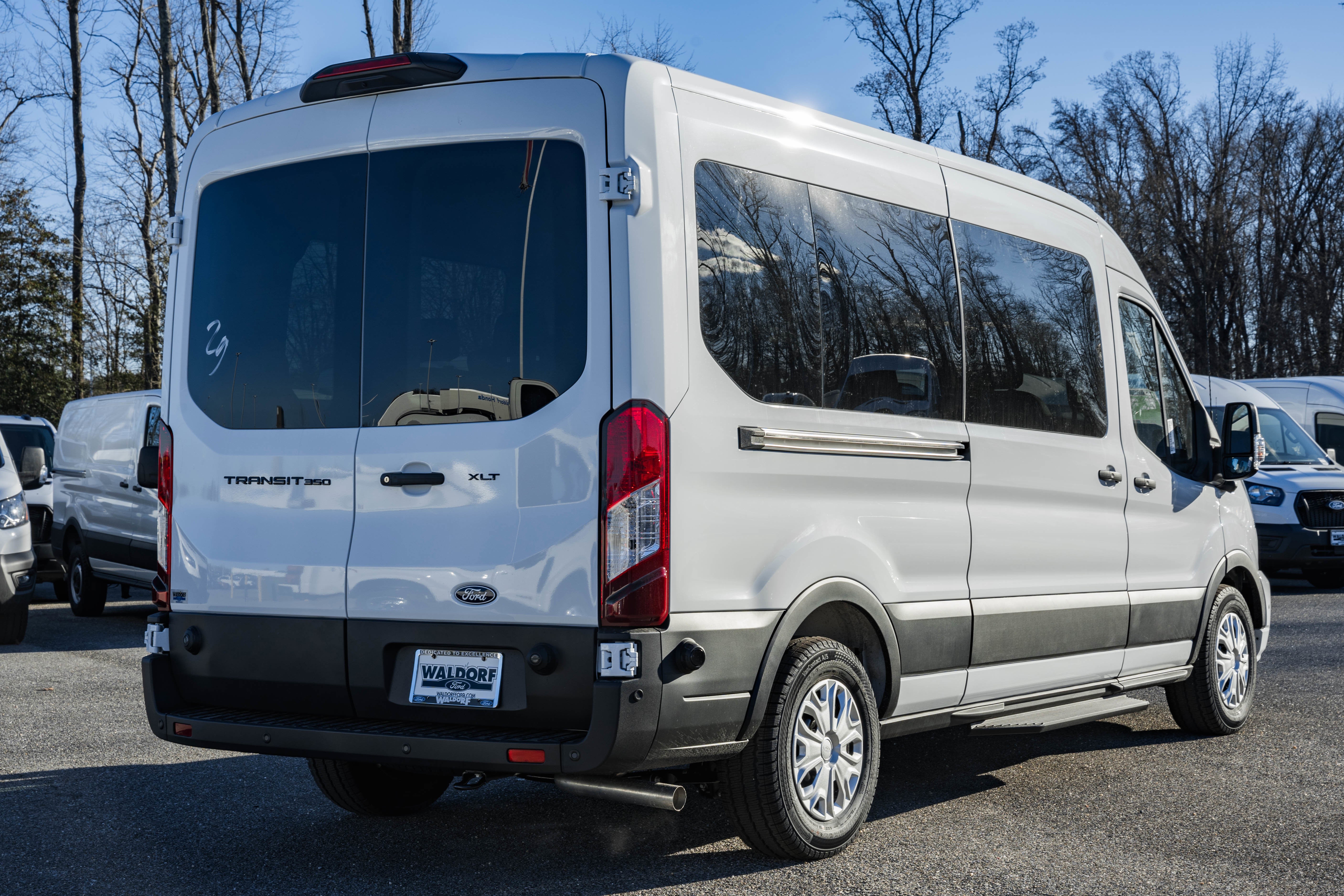 2026 Ford Transit Passenger Wagon XLT
