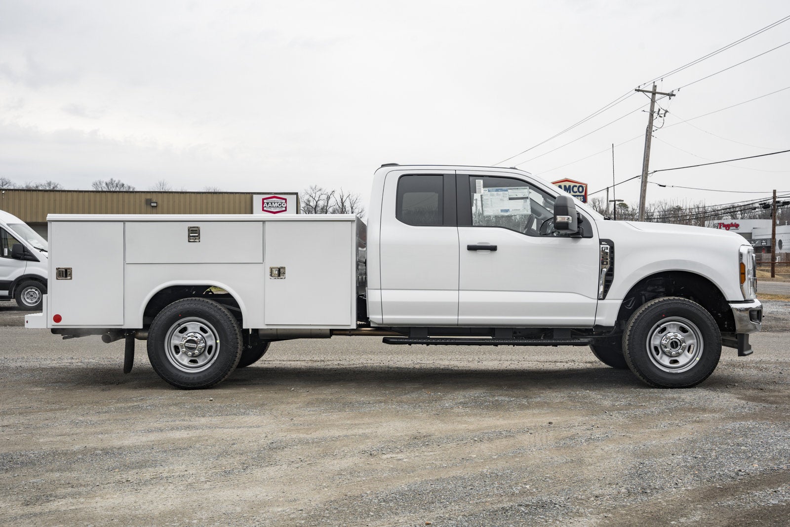 2026 Ford Super Duty F-350 SRW XL