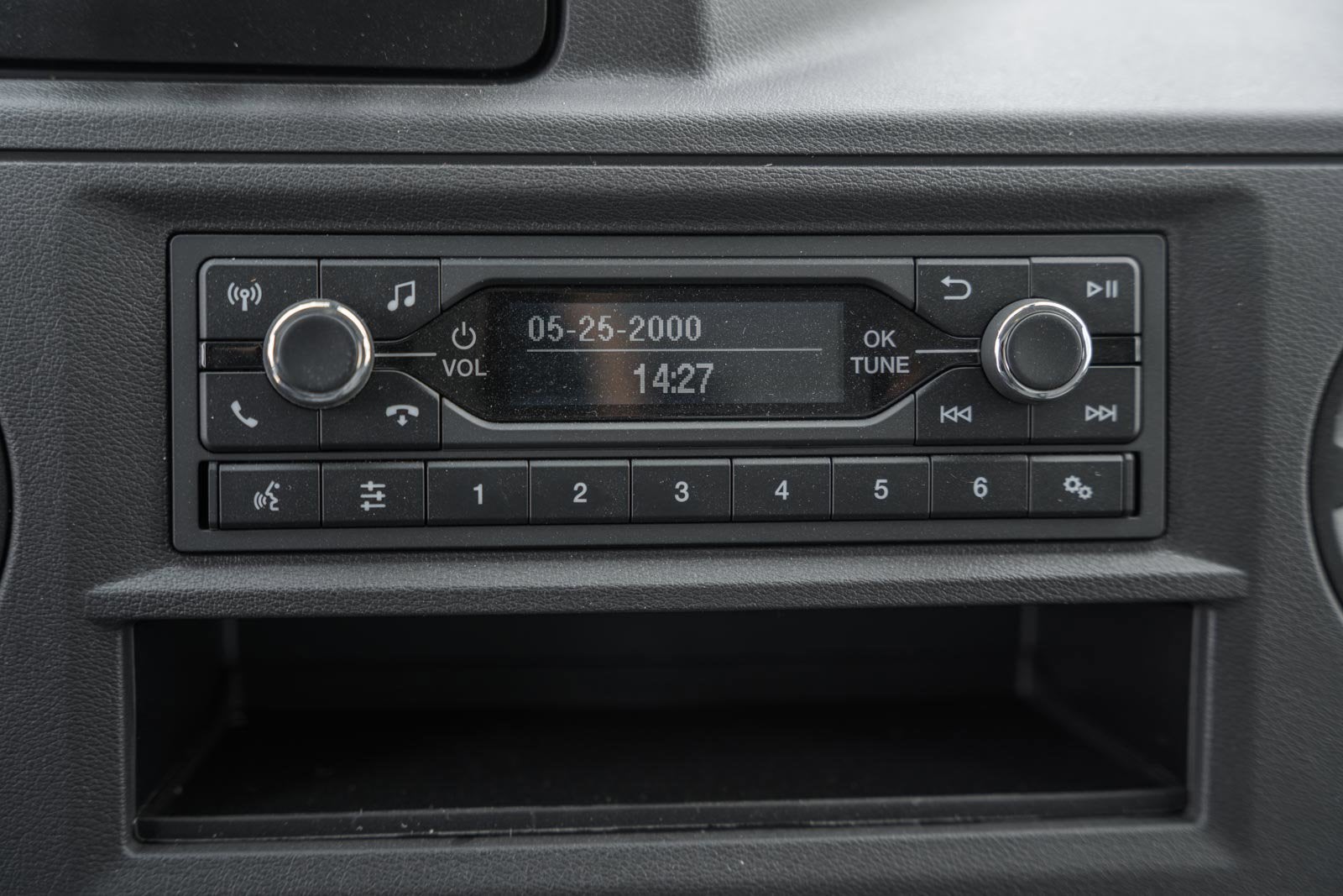 2026 Ford E-Series Cutaway E-350 SRW