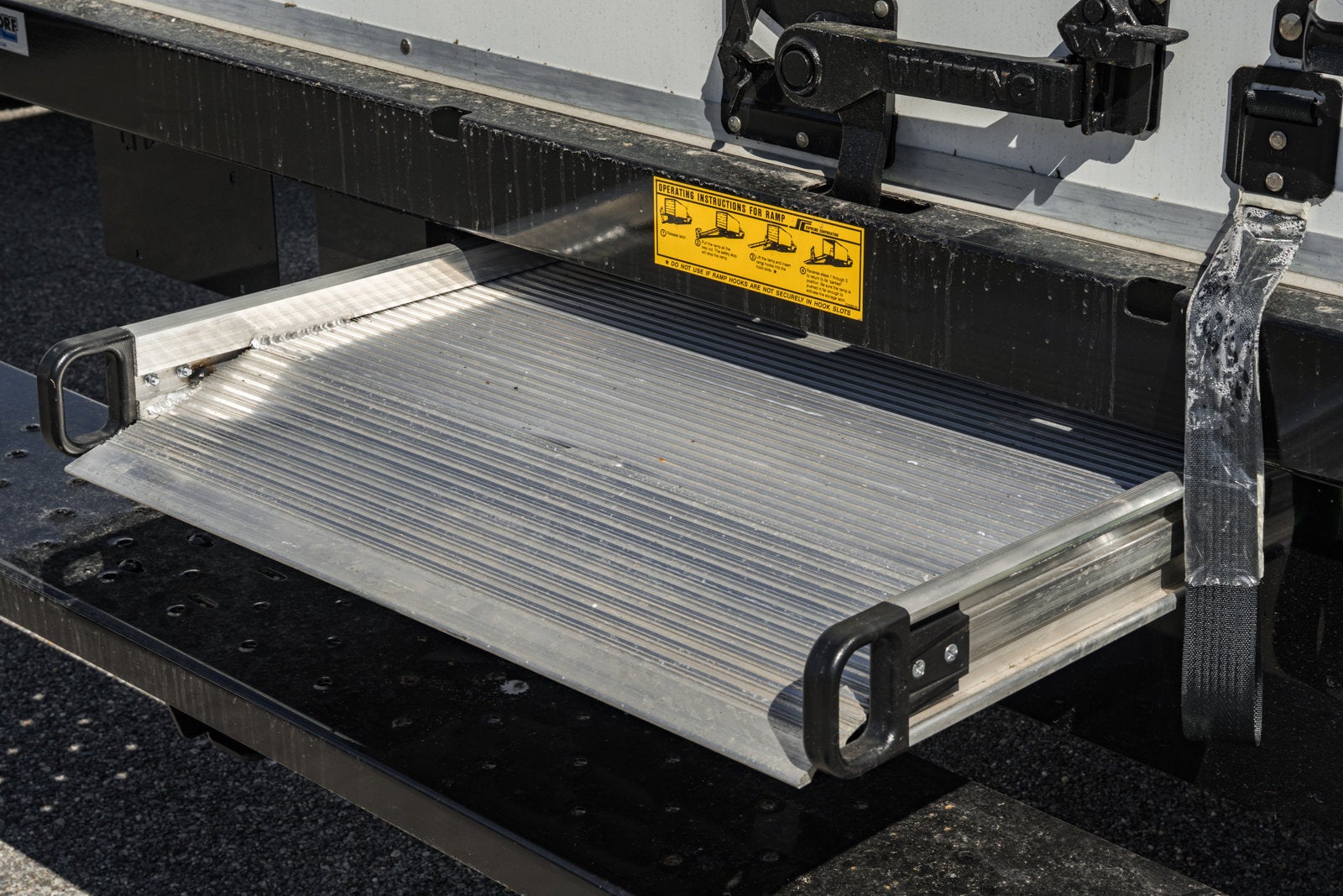 2026 Ford E-Series Cutaway E-450 DRW