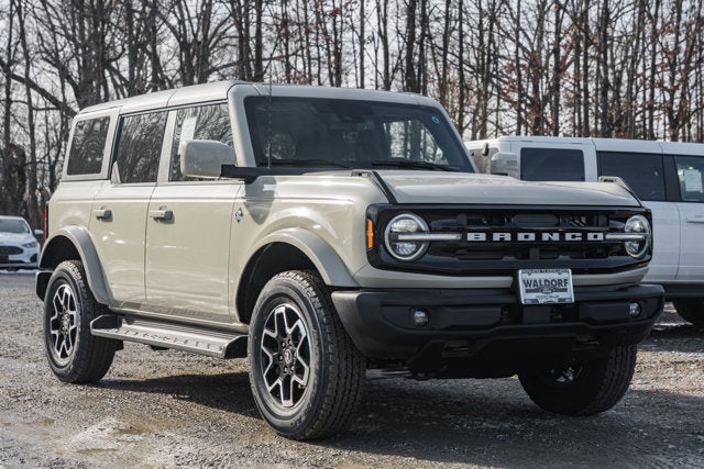 2025 Ford Bronco Outer Banks