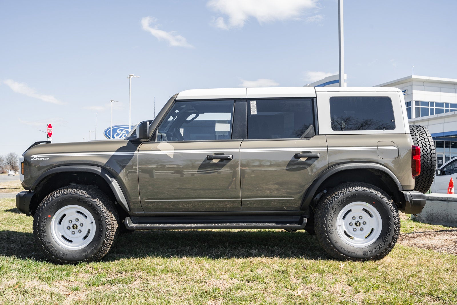 2026 Ford Bronco Heritage Edition