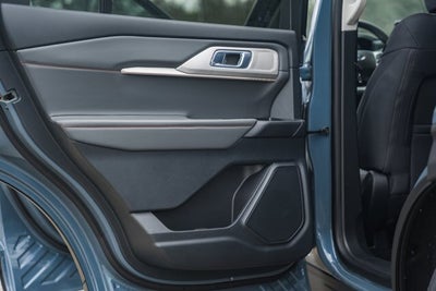 2026 Ford Explorer Active w/100A Pkg