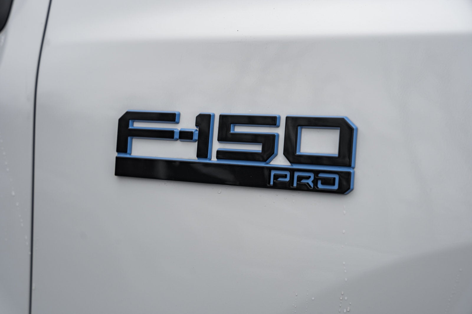2024 Ford F-150 Lightning Pro