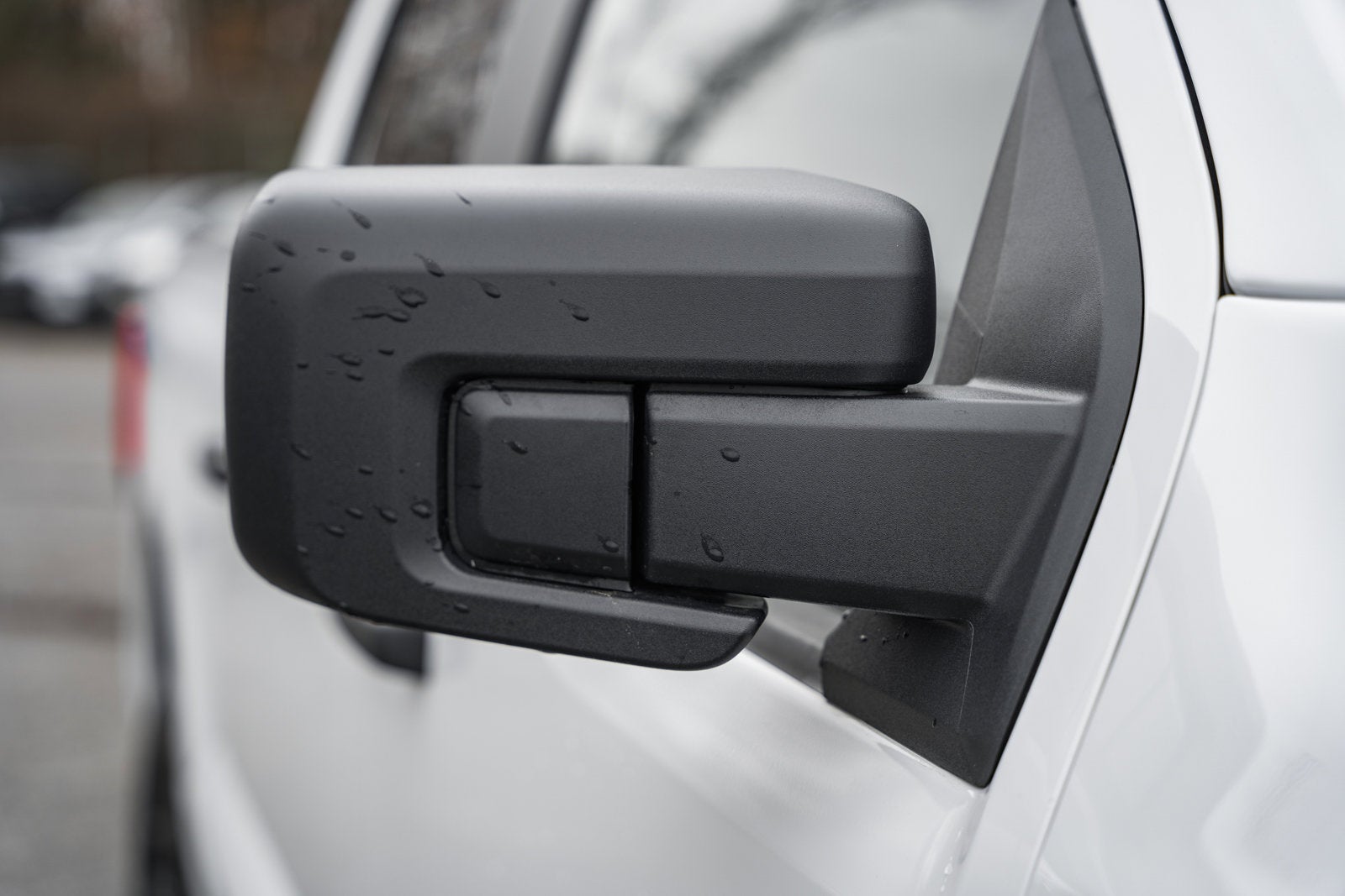 2024 Ford F-150 Lightning Pro