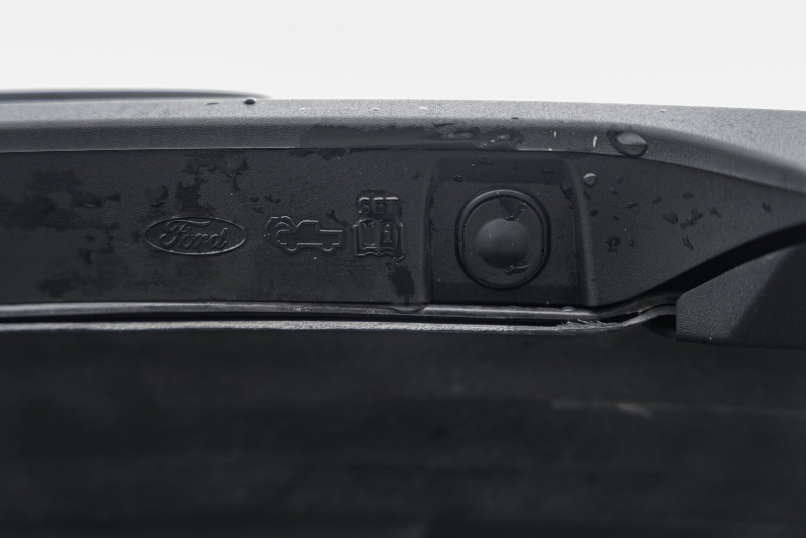 2024 Ford F-150 Lightning Pro