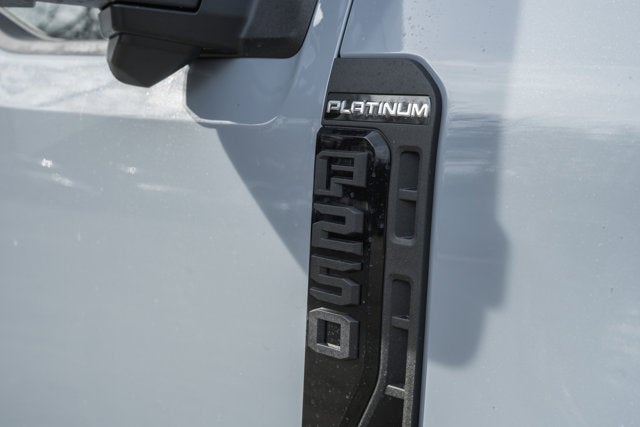 2026 Ford Super Duty F-250 SRW Platinum
