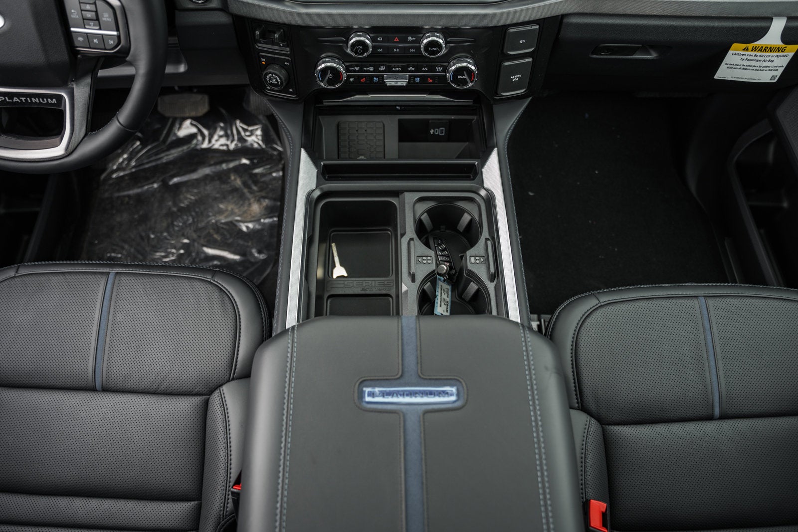 2026 Ford Super Duty F-350 SRW Platinum