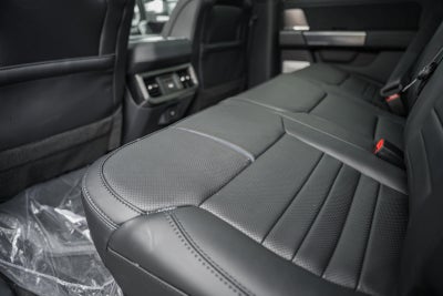 2026 Ford Super Duty F-350 SRW Platinum