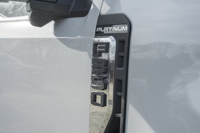 2026 Ford Super Duty F-350 SRW Platinum