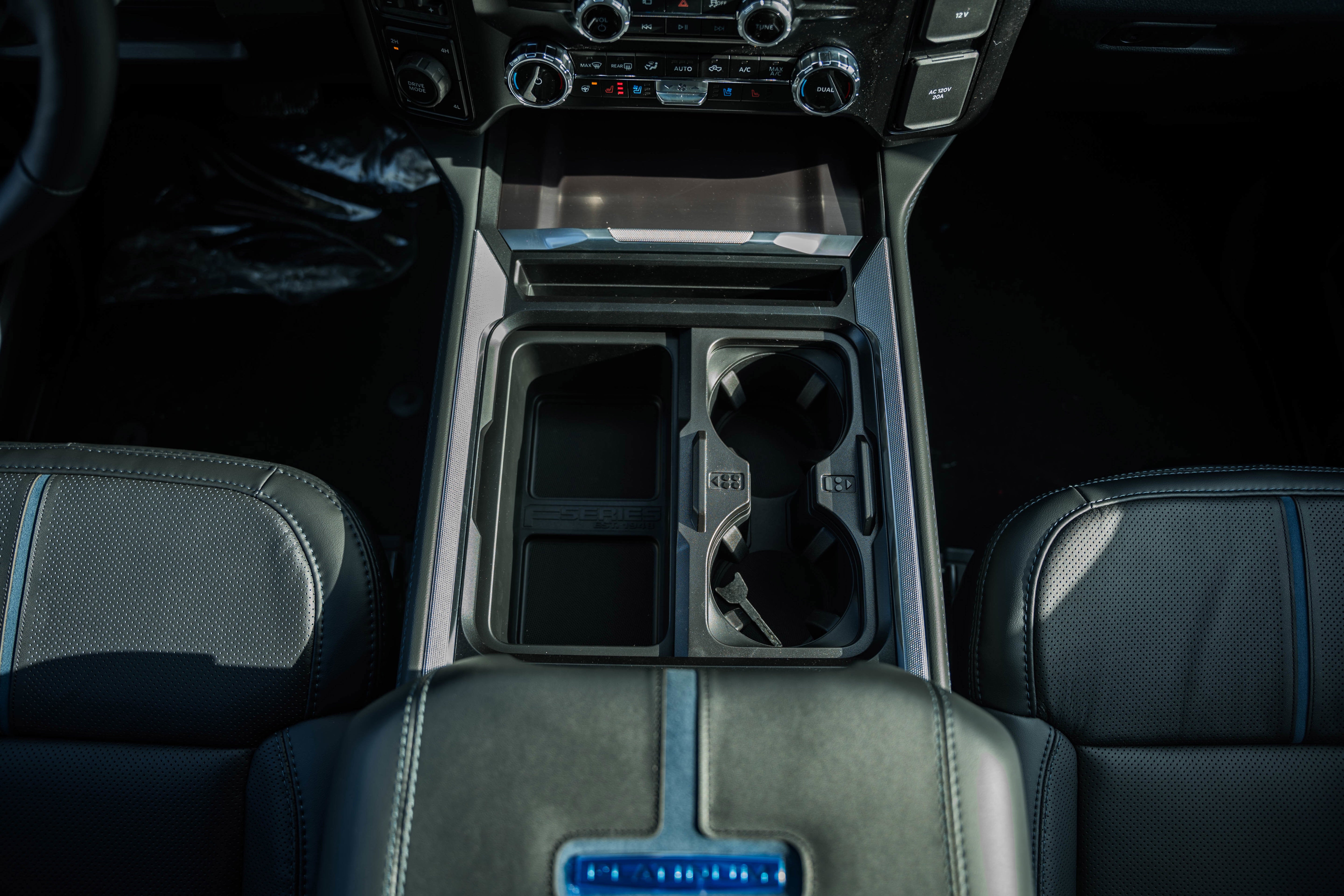 2026 Ford Super Duty F-350 SRW Platinum