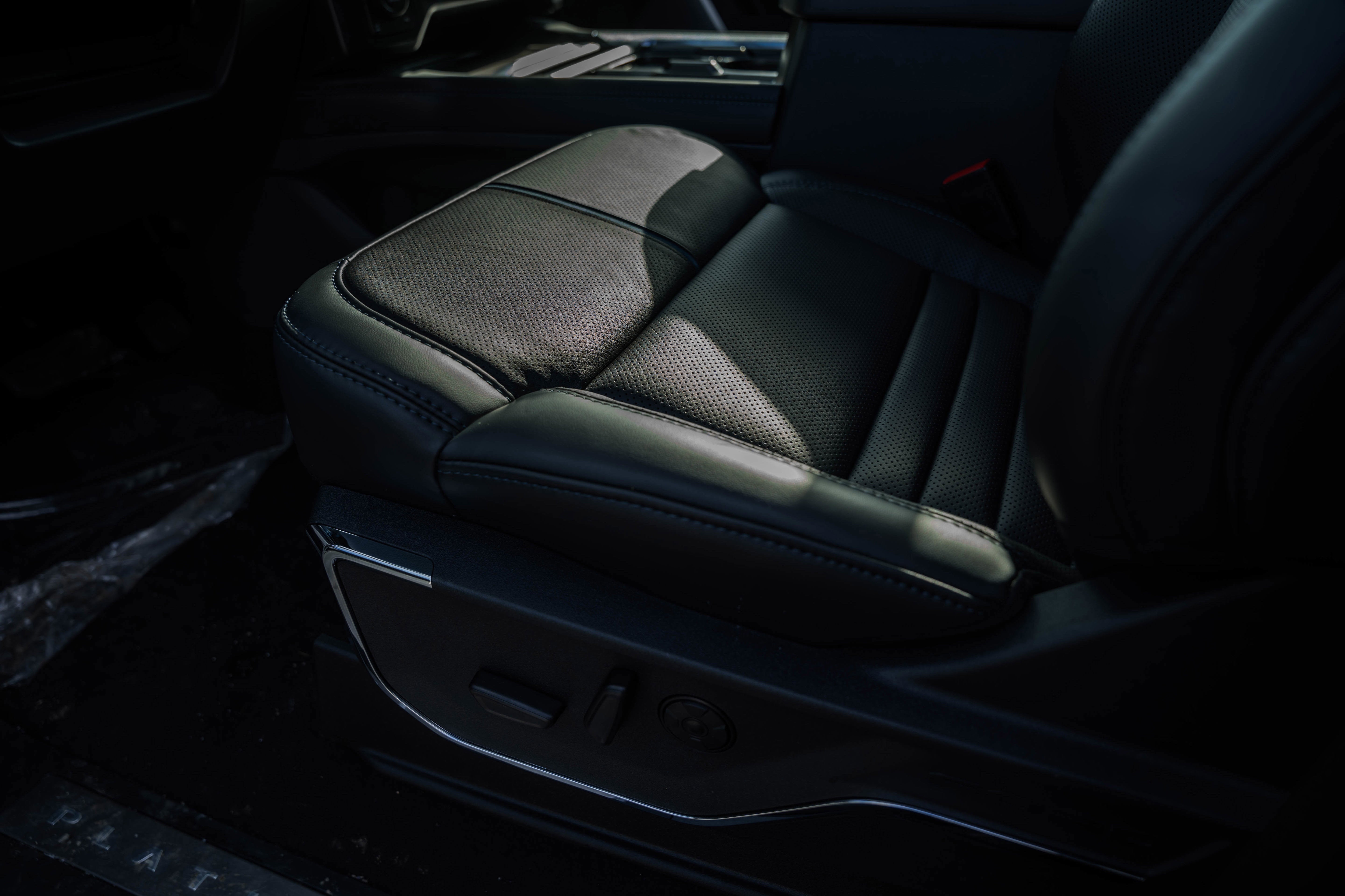 2026 Ford Super Duty F-350 SRW Platinum