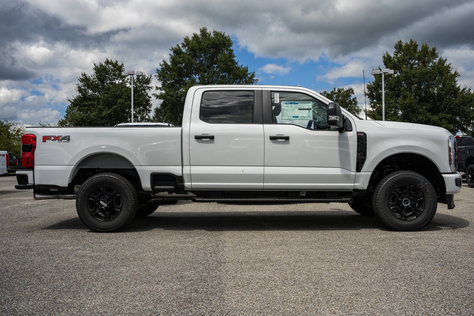 2026 Ford Super Duty F-350 SRW XL