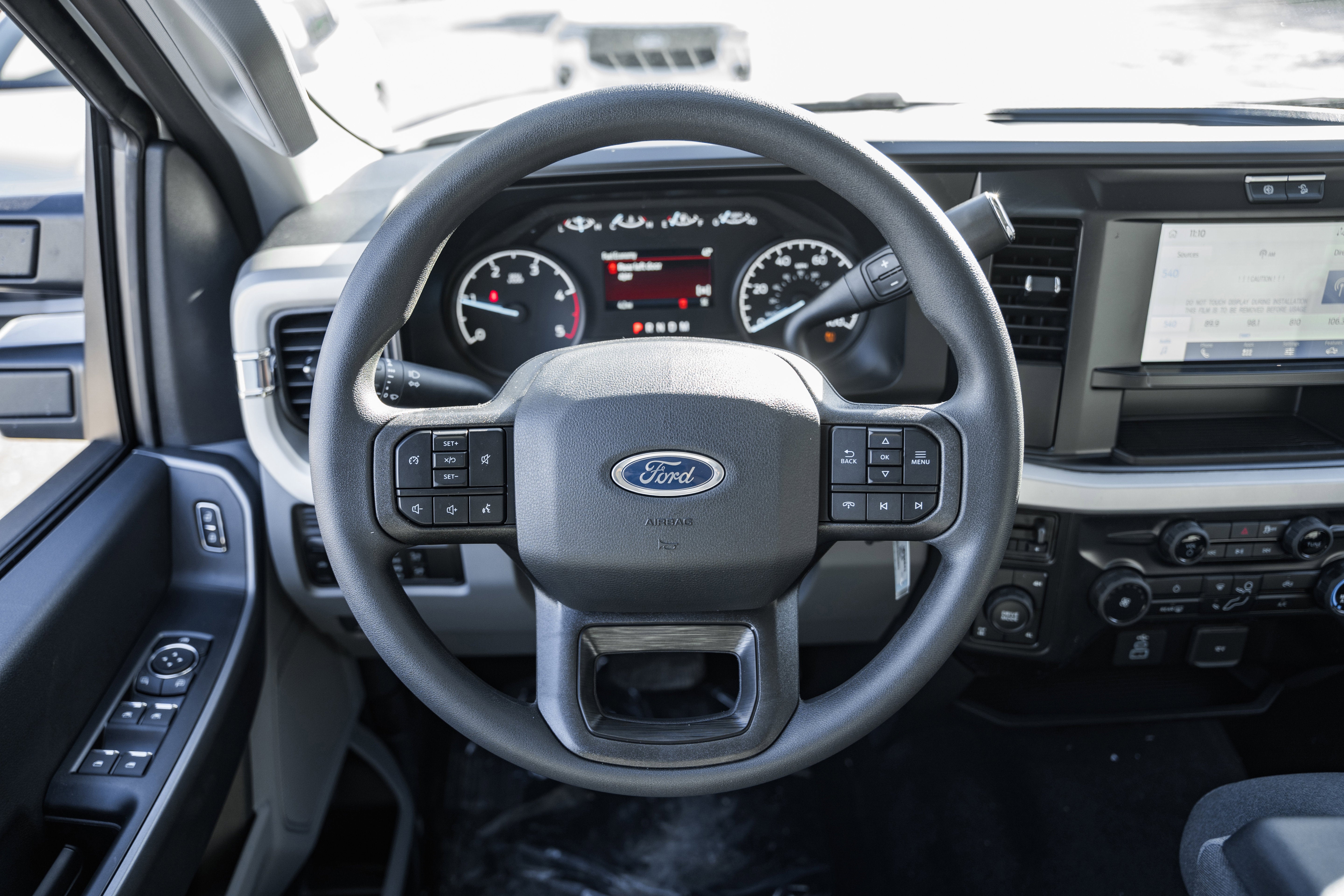 2026 Ford Super Duty F-350 SRW XLT