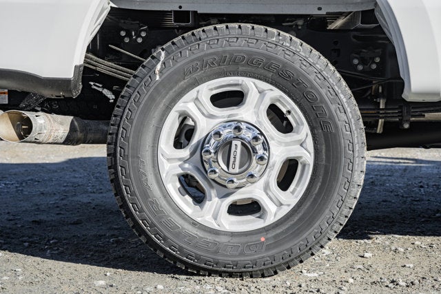 2026 Ford Super Duty F-350 SRW XLT