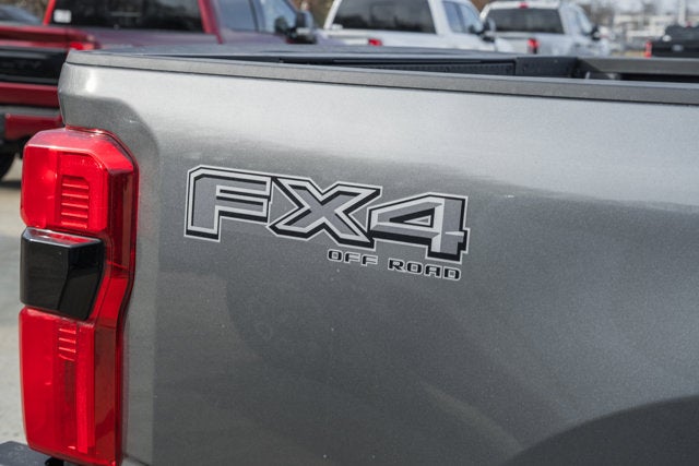 2026 Ford Super Duty F-350 SRW LARIAT