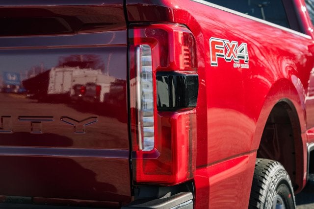 2026 Ford Super Duty F-350 SRW LARIAT