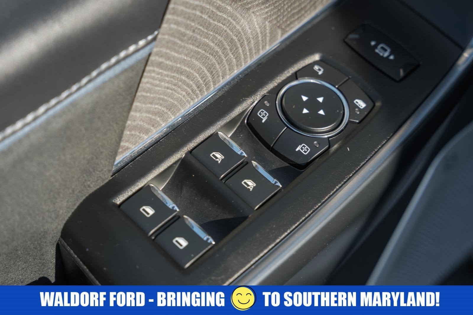 2025 Ford Super Duty F-350 DRW Platinum