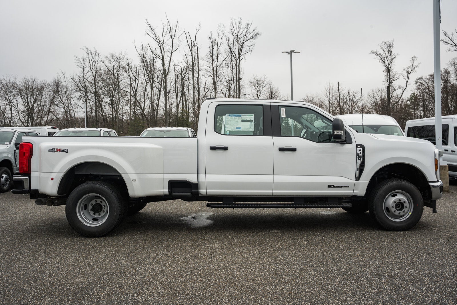 2026 Ford Super Duty F-350 DRW XL