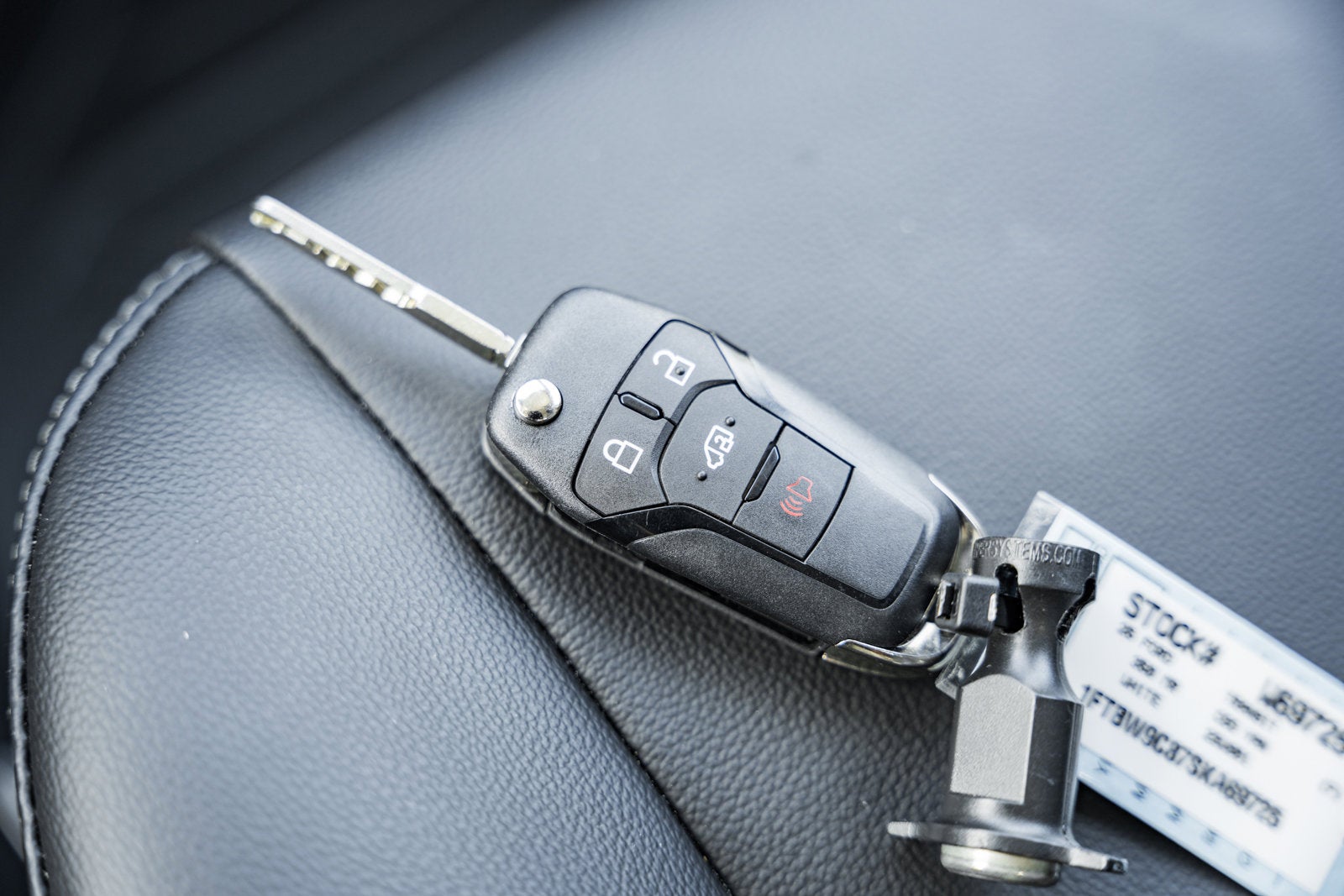 2025 Ford Transit Cargo Van T-350 148" Med Rf 9500 GVWR RWD