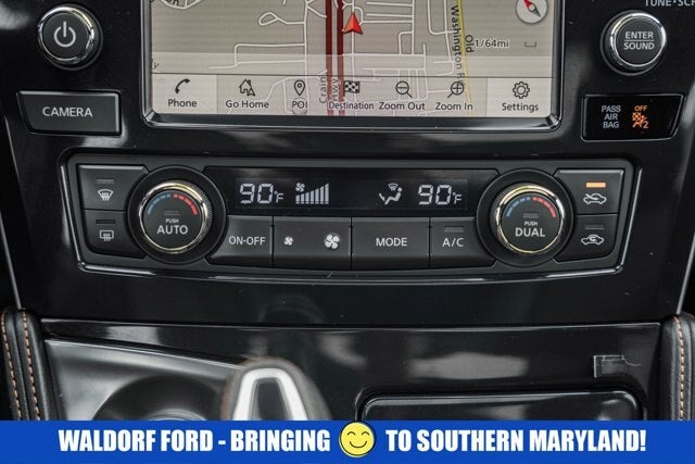 2023 Nissan Maxima SR