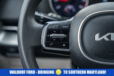 2023 Kia Carnival LX