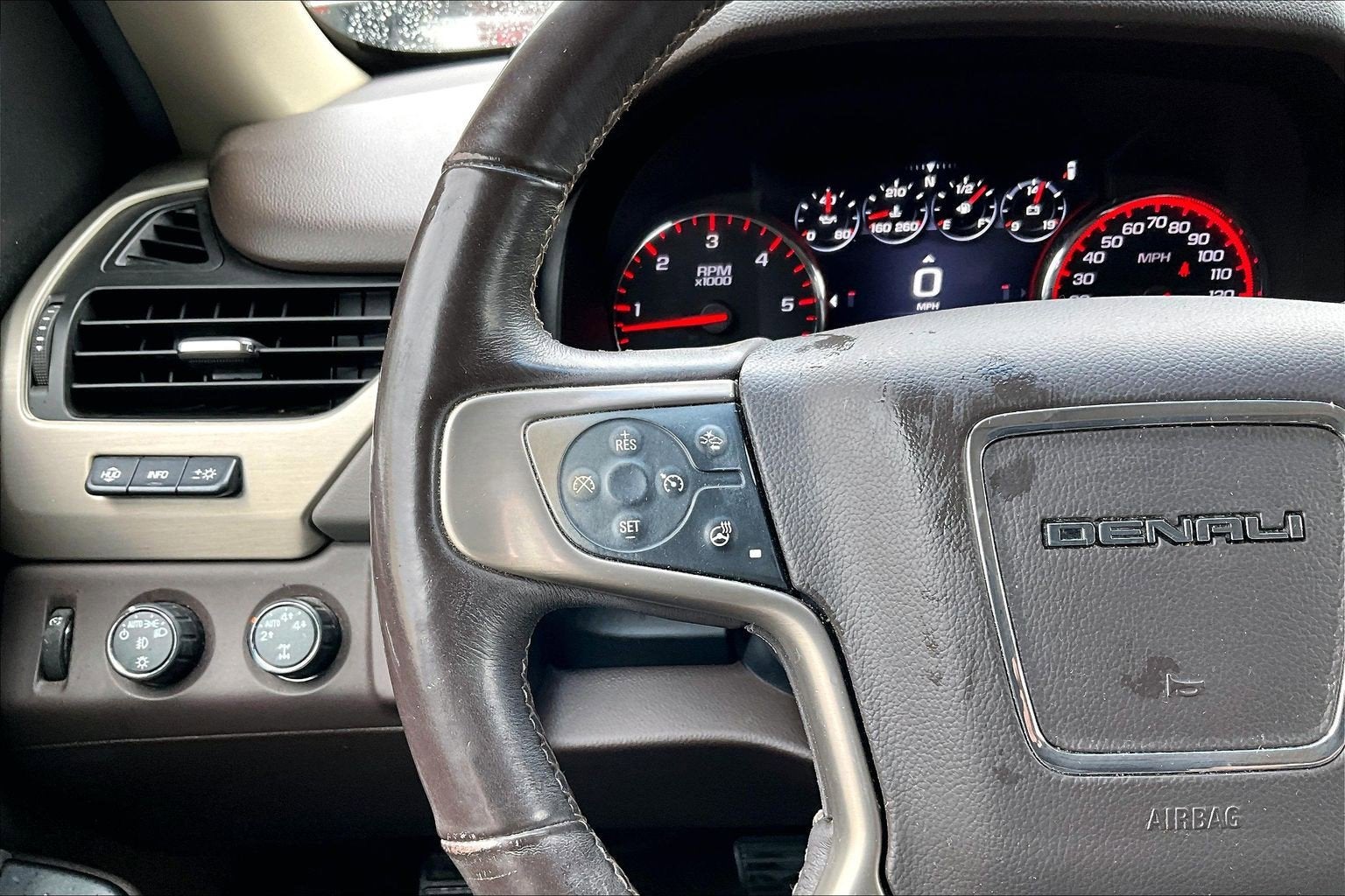 2016 GMC Yukon Denali