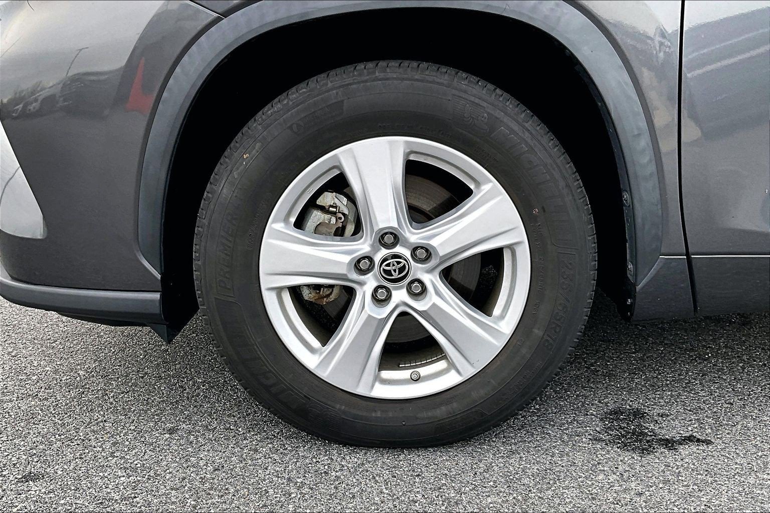 2023 Toyota Highlander L